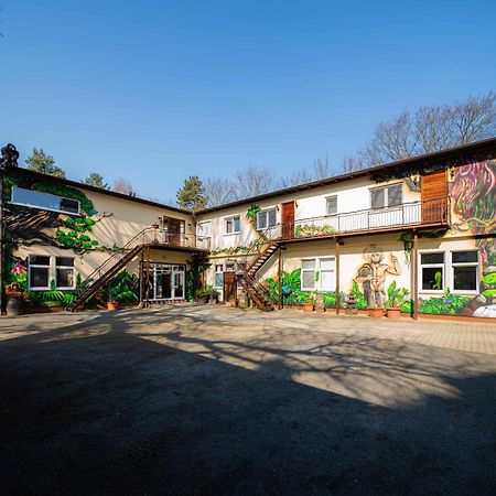 Apartment White Der Sportschule Badura Λειψία Εξωτερικό φωτογραφία